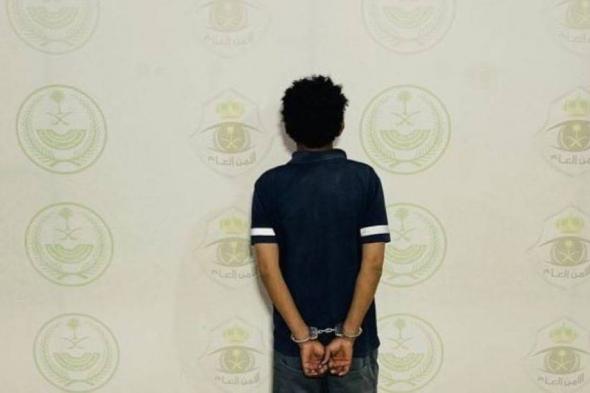 أخبار السعودية | شرطة حائل تقبض على يمني مخالف لنظام أمن الحدود لقتله مواطنا | عيون الجزيرة السعودية الان